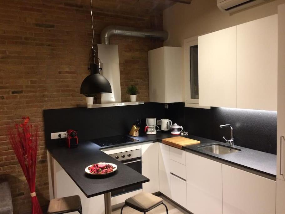 Lovely & Bright Vila Olimpica Beach Apartment Barselona Dış mekan fotoğraf
